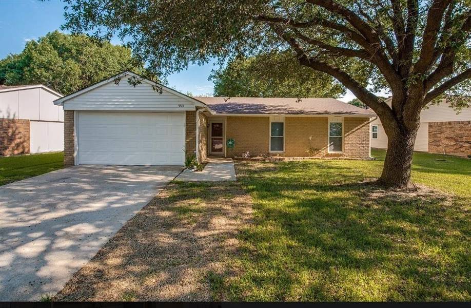 5513 Baker Drive, The Colony, TX 75056