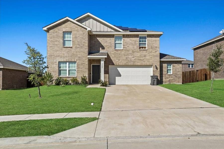 2629 Comal Creek Drive, Glenn Heights, TX 75154