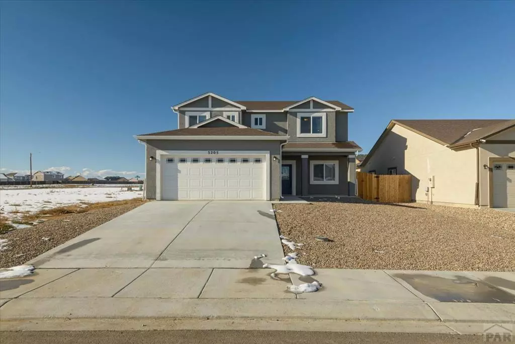 Pueblo, CO 81008,5205 Crested Hill Dr