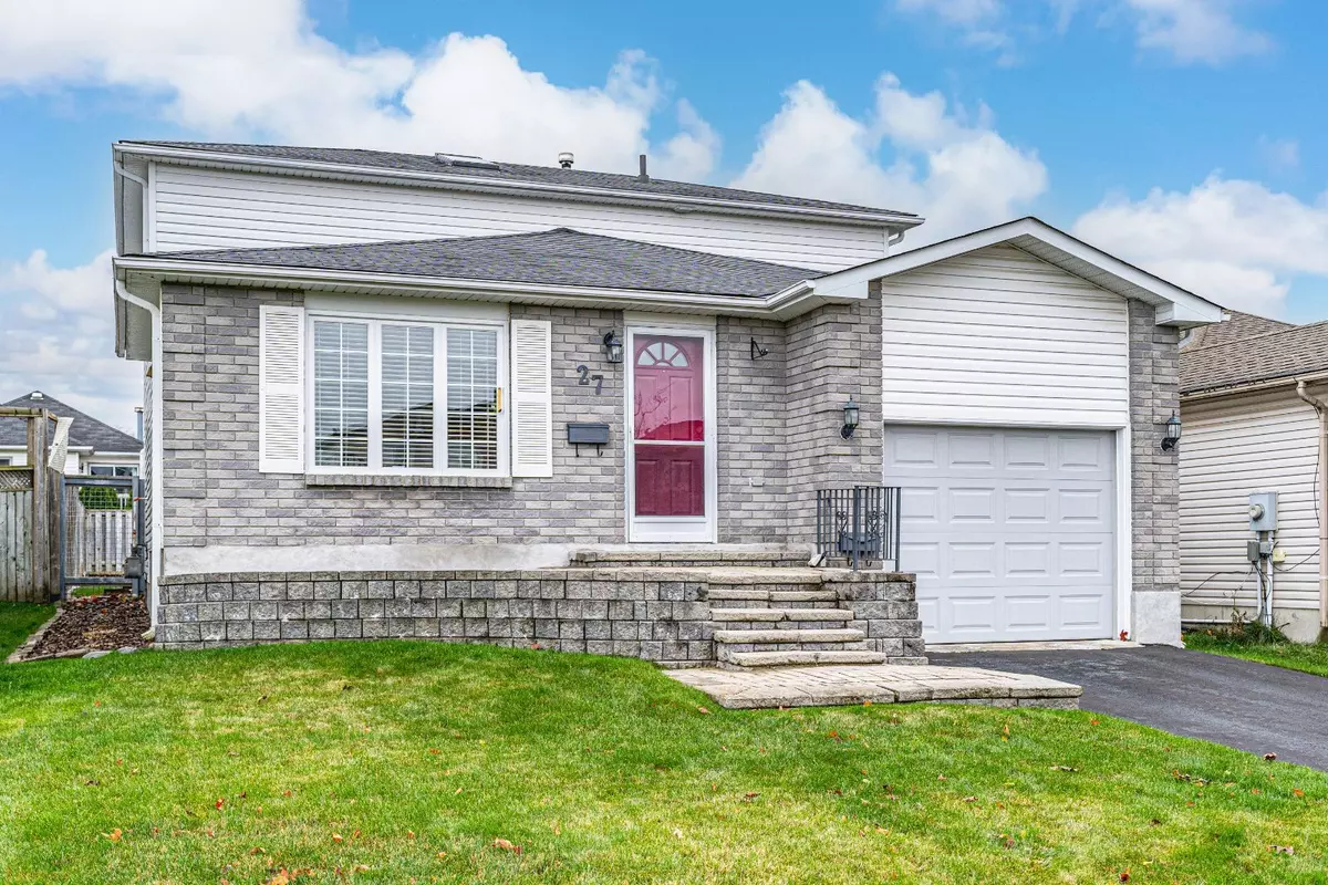 Simcoe, ON L4N 8C8,27 Waddington CRES