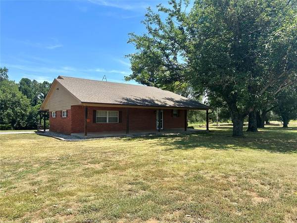 105078 S 3440 Road, Meeker, OK 74855