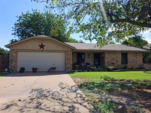 1518 Morningside Drive,  Cleburne,  TX 76033