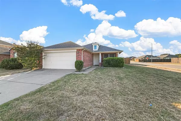 8500 Prairie Wind Trail, Fort Worth, TX 76134