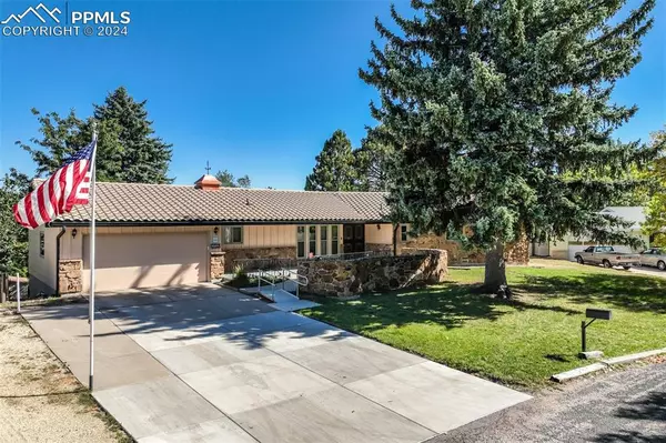 2732 Northcrest DR, Colorado Springs, CO 80918