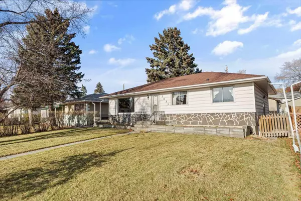 2035 33 ST Southeast, Calgary, AB T2B 0T8