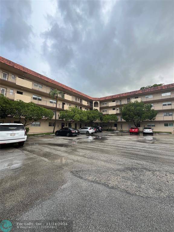 6201 N Falls Circle Dr  #411, Lauderhill, FL 33319