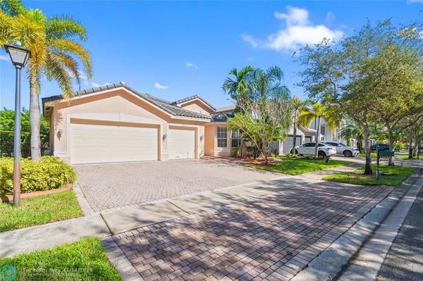 19453 SW 55th St, Miramar, FL 33029