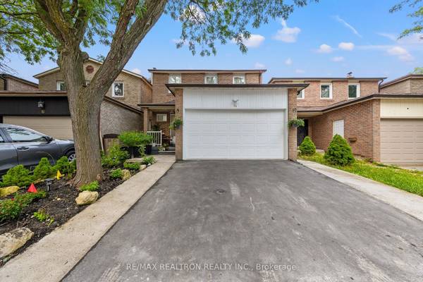 14 Mortimer CT, Vaughan, ON L4J 2P8