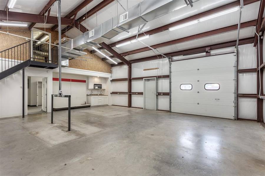 106 Water Street #Warehouse 2, Whitesboro, TX 76273