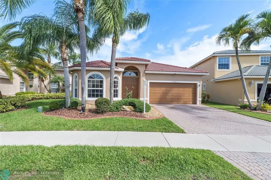 4728 NW 120th Dr, Coral Springs, FL 33076