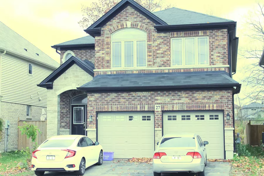 27 Elmbank TRL, Kitchener, ON N2R 0B3