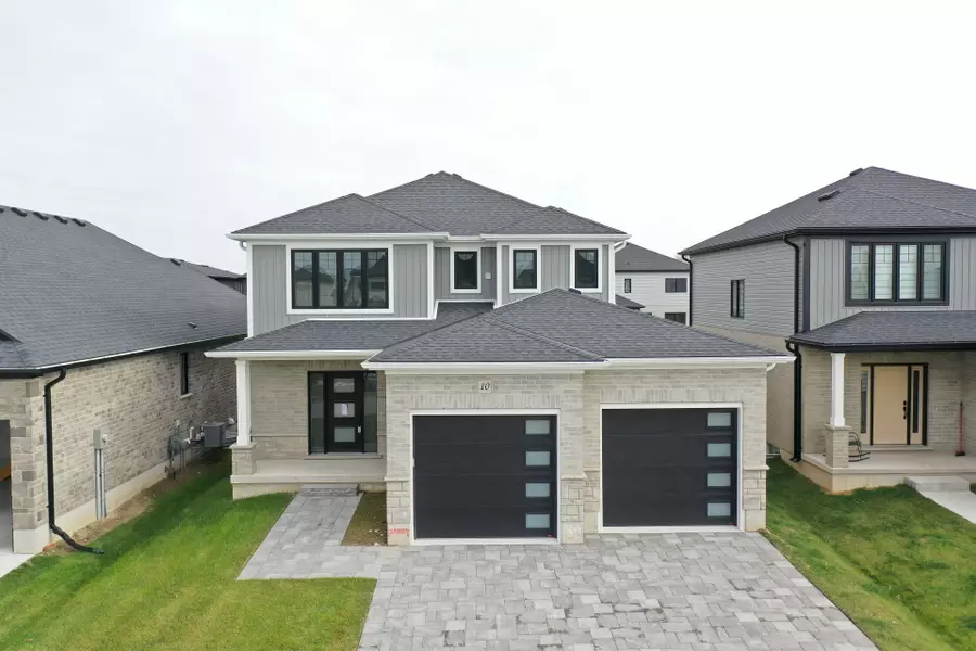 61 Postma CRES, North Middlesex, ON N0M 1A0