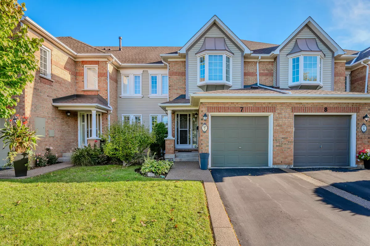 Burlington, ON L7M 4B7,2105 Berwick DR #7