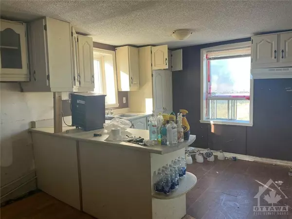 Clarence-rockland, ON K0B 1C0,3362 BOUDREAU RD