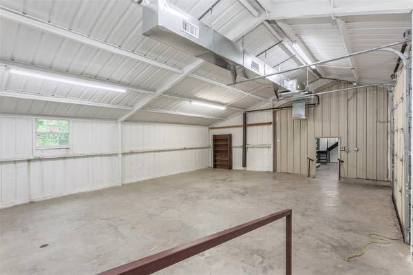 106 Water Street #Warehouse 1, Whitesboro, TX 76273