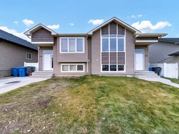 327 Somerset ROW Southeast, Medicine Hat, AB T1B0H2