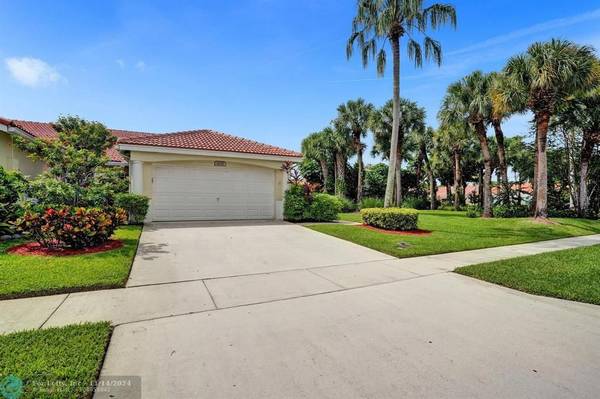 6212 Floral Lakes Drive, Delray Beach, FL 33484