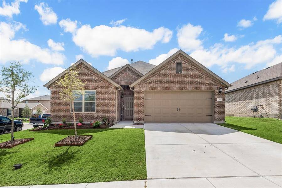 1948 Indian Grass Drive, Royse City, TX 75189