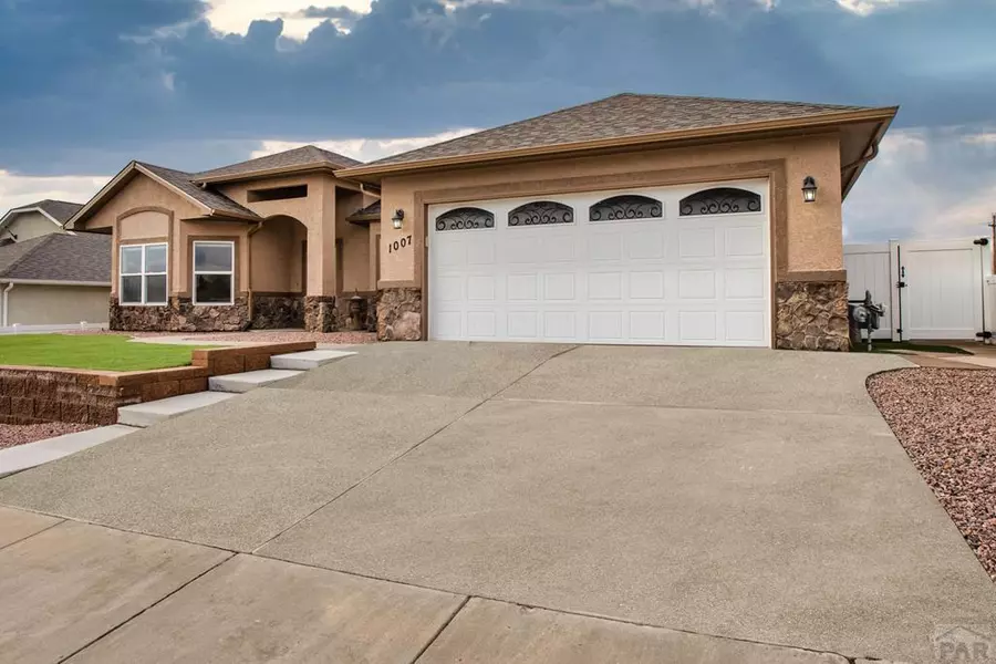 1007 Clyde Dr, Florence, CO 81226