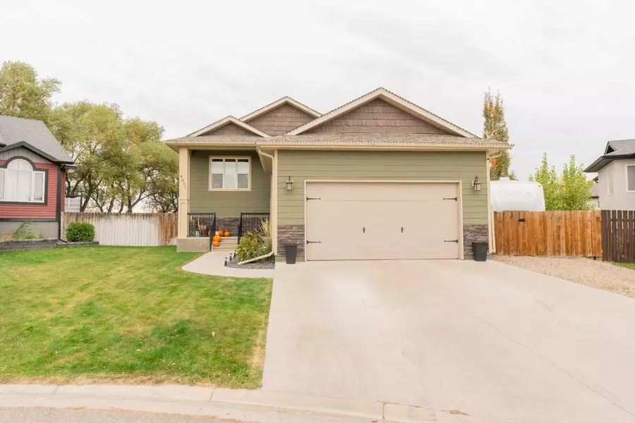 4631 62A AVE, Taber, AB T1G 2J5