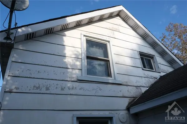 75 LOUIS ST, Brockville, ON K6V 4H6