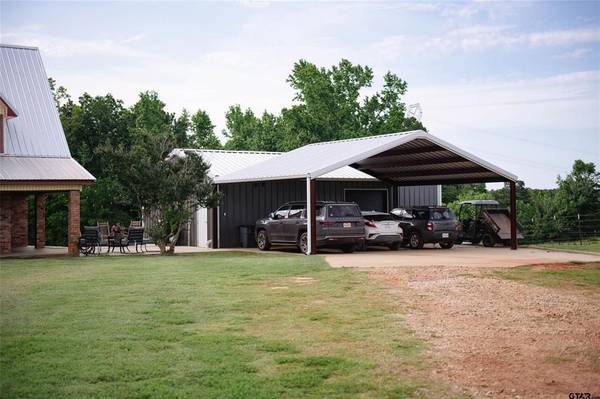 Alto, TX 75925,421 County Road 2438