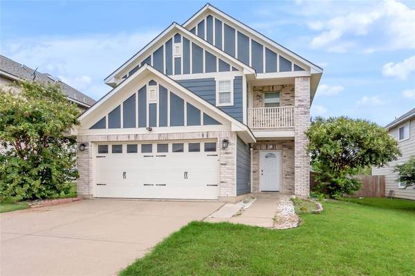 205 Wolf Mountain Lane,  Fort Worth,  TX 76140