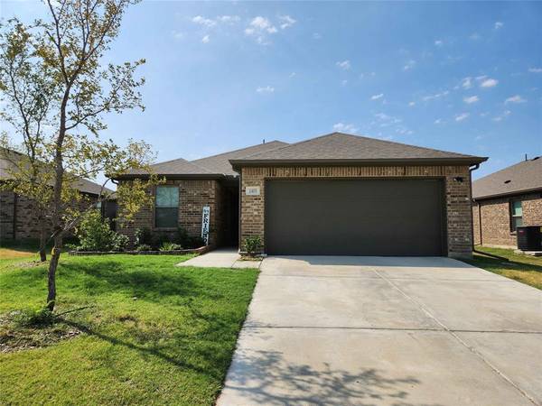 1405 waverley, Greenville, TX 75402