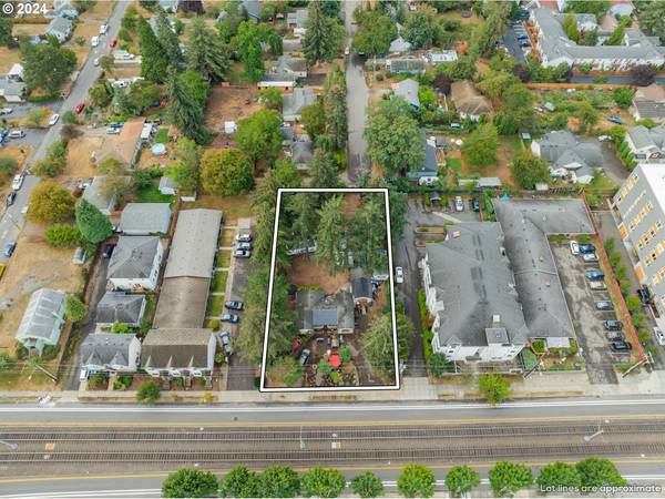 10626 E BURNSIDE ST, Portland, OR 97216