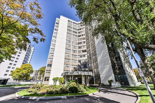 2323 Confederation Pkwy #1201, Mississauga, ON L5B 1R6