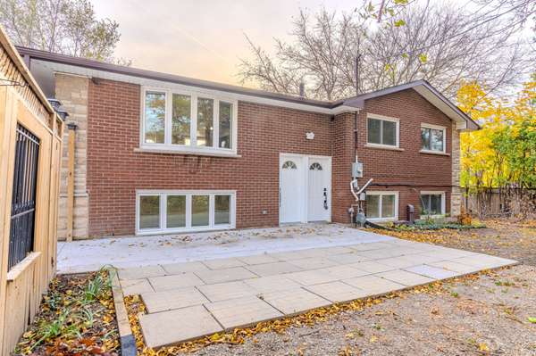 245 Thaler AVE #Upper, Kitchener, ON N2A 1R7