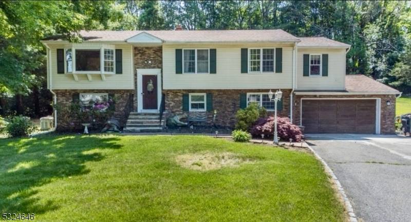 76 Sammis Rd, Vernon Twp., NJ 07461