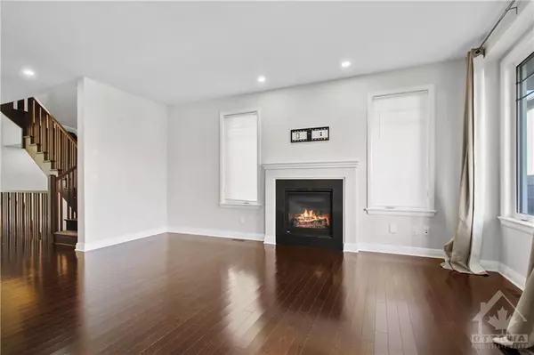 Ottawa, ON K2T 0M3,669 GABRIOLA WAY