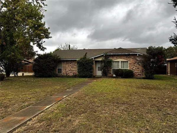 625 Edgemere Drive, Garland, TX 75043