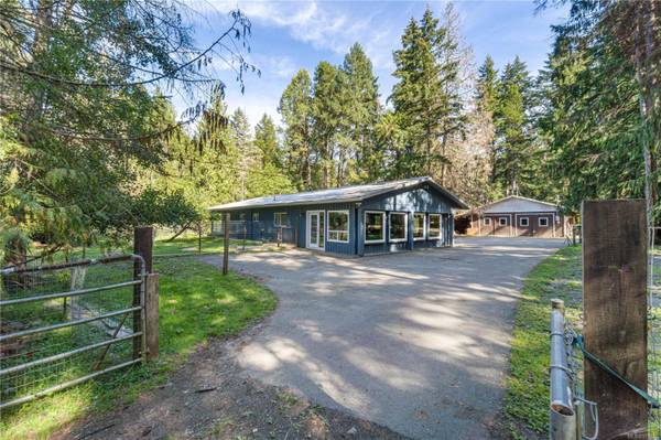 2180 Sunset Rd, Coombs, BC V0R 1V0