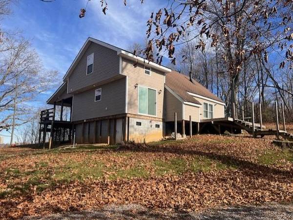 302 BEVERLY HILLS DRIVE, North Tazewell, VA 24630