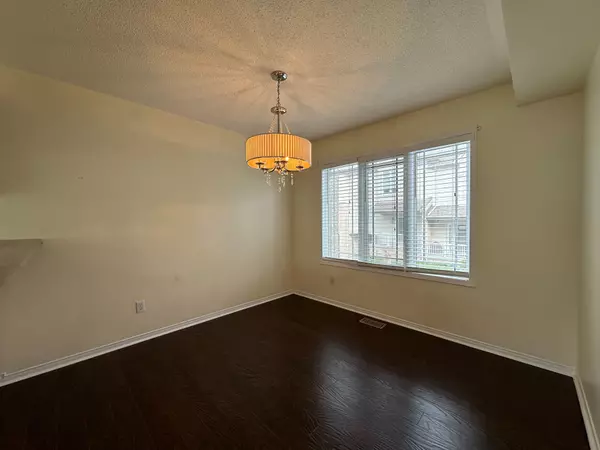 Mississauga, ON L5N 7S2,7101 Branigan Gate #37