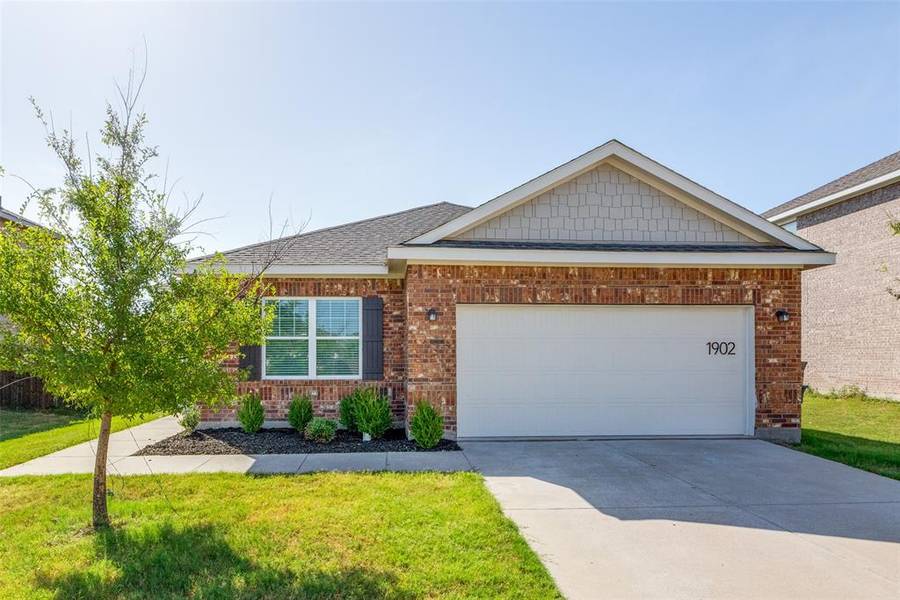 1902 Wolf Run, Anna, TX 75409