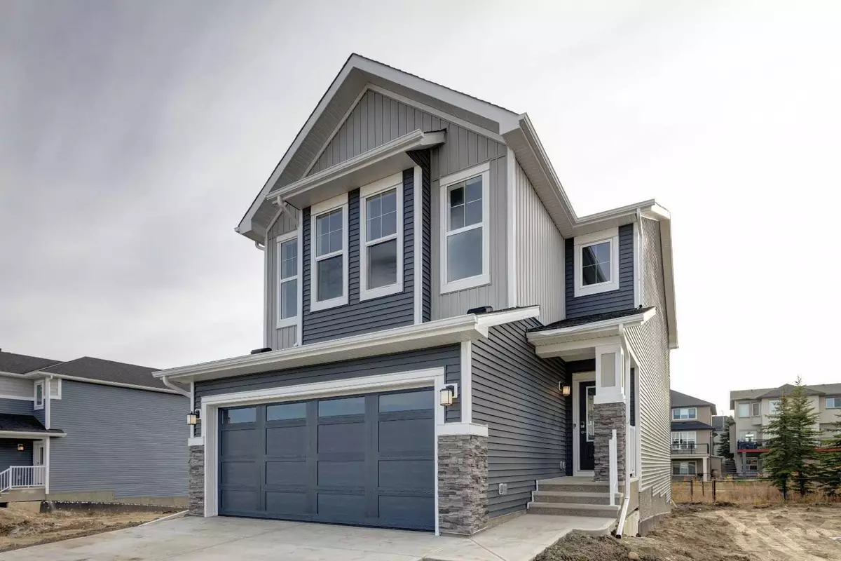 Calgary, AB T2X 5M2,243 Silver Spruce GRV SW