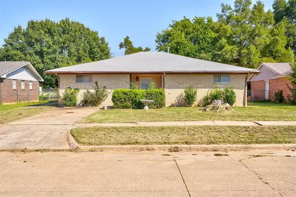 702 Redwood Drive, Noble, OK 73068