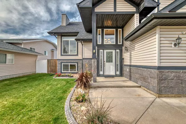 Strathmore, AB T1P 1K8,340 Parkview EST