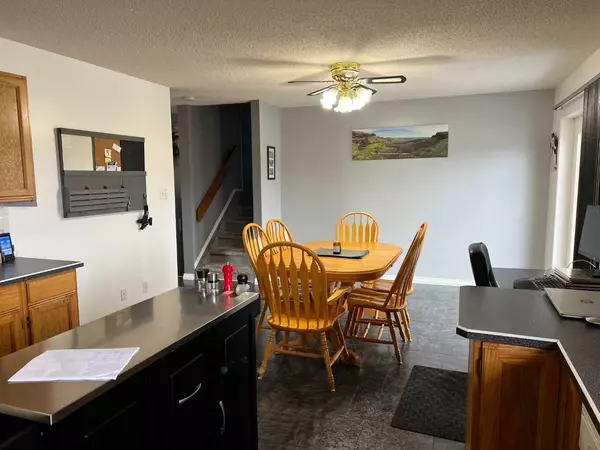 Fox Creek, AB T0H 1P0,708 8 ST