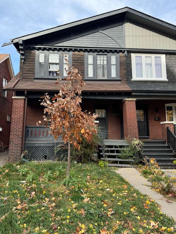 10 Dearbourne AVE, Toronto E01, ON M4K 1M7