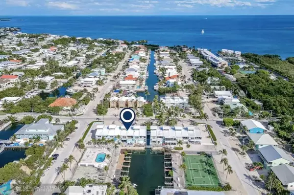 Key Largo, FL 33037,164 Ocean Bay Dr  #3-C