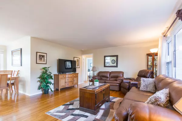 Quinte West, ON K8V 5M2,26 Fairview CRES