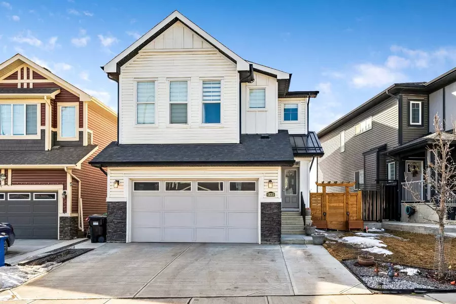 240 Lucas CRES NW, Calgary, AB T1X 0A2