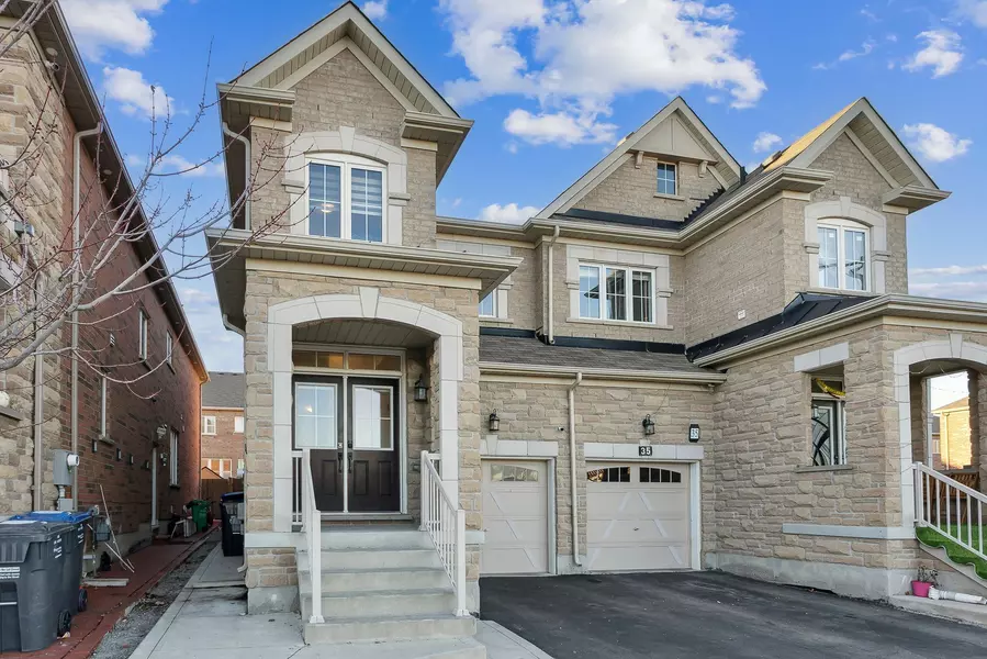 33 Baffin CRES, Brampton, ON L1A 0A9