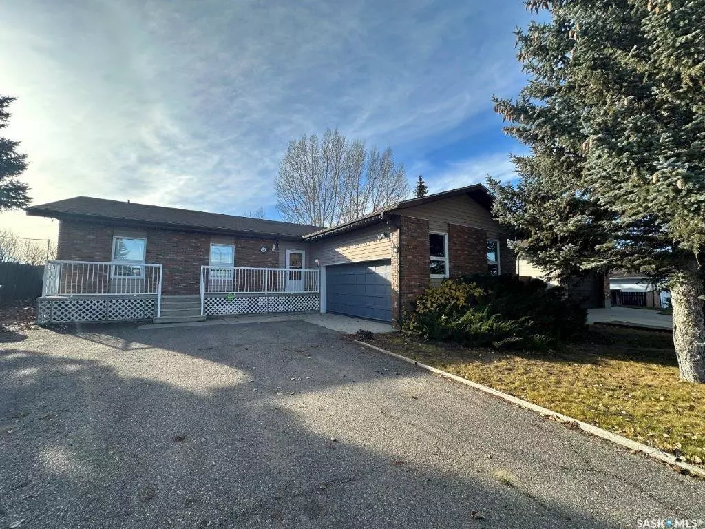 Kindersley, SK S0L 1S1,170 Stewart CRESCENT