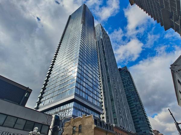 8 Cumberland ST #1802, Toronto C02, ON M4W 0B6