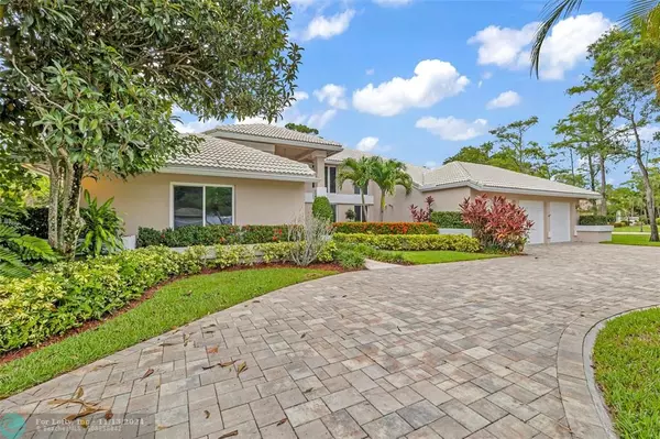 4670 W Leitner Dr, Coral Springs, FL 33067